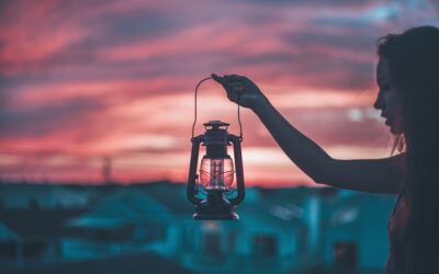 Sorprende a tus Amigos con Estas 10 Originales Manualidades Hechas con Latas Recicladas